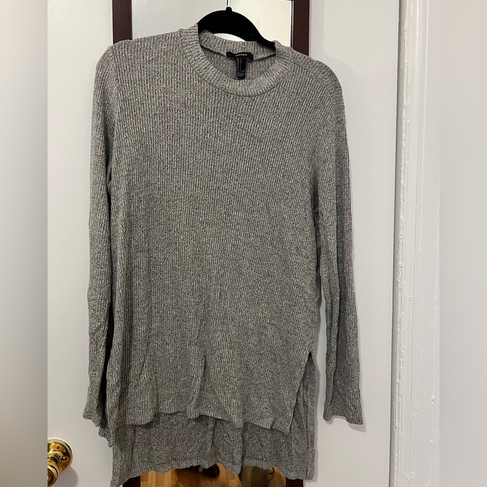 Forever 21 High/low sweater size L